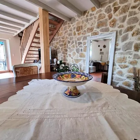 Maison Cosy Proche Du Centre-ville Σπίτι διακοπών Brioude