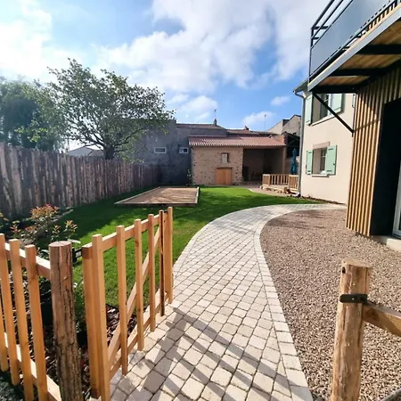 Σπίτι διακοπών Maison Cosy Proche Du Centre-ville Brioude
